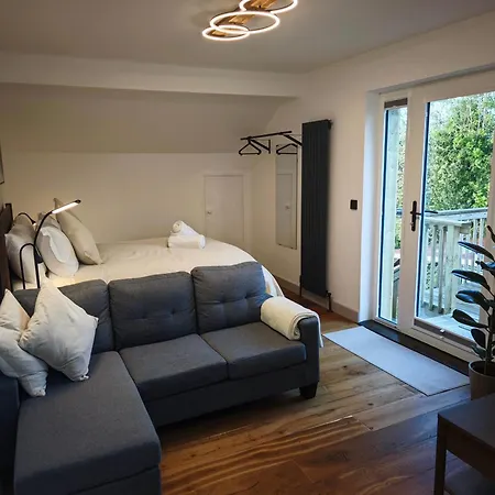 Apartmán The Wooden Nest - Private King Near Slieve Russell *